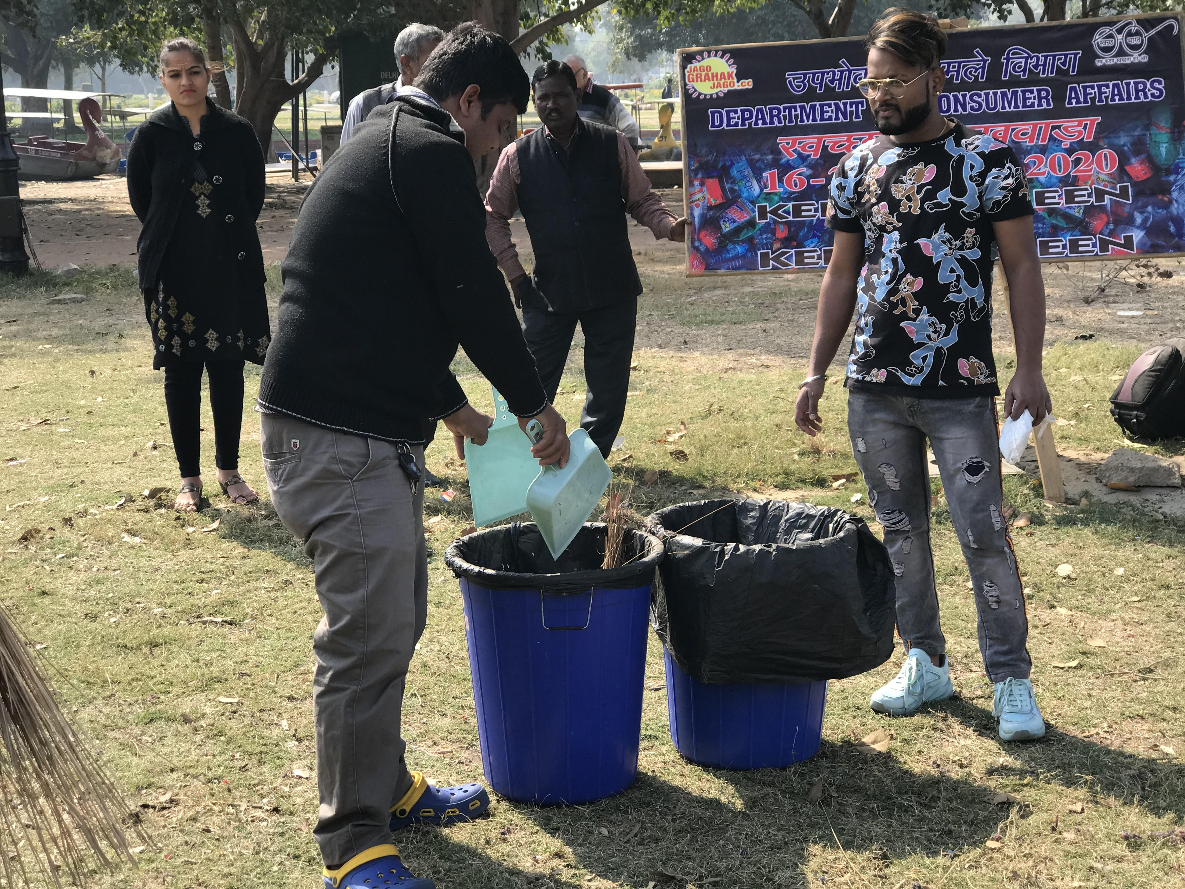 "स्वच्छ पखवाड़ा " के दौरान बोट क्लब में श्रमदान 