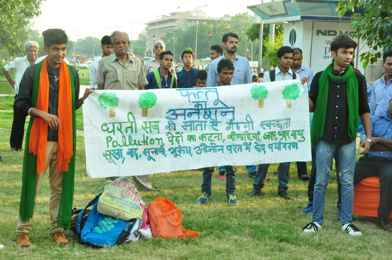 on 26th September, 2017 near Boat Club Bus Stand, Krishi Bhawan, New Delhi  in the presence of Shri Ram Vilas Paswan, Hon’ble Minister, CAF&PD and Shri C.R. Choudhary, Hon’ble Minister of State(CAF&PD)